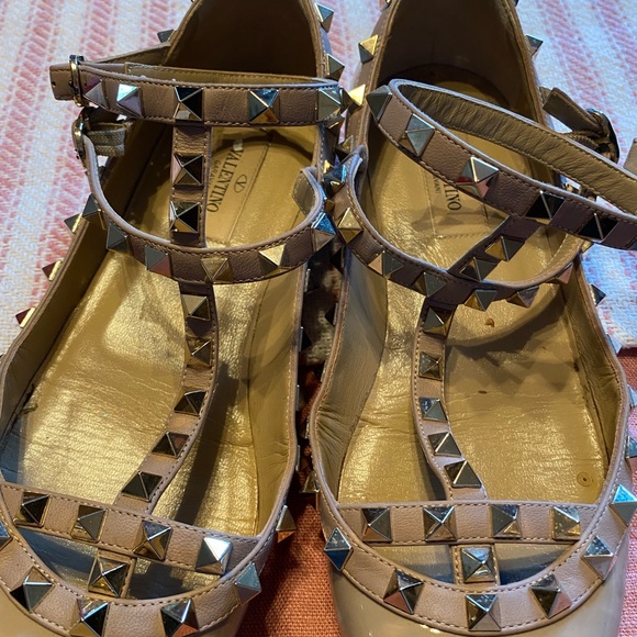 Valentino Rockstud T-Strap Flat Blush 8/38 EUC - Picture 5 of 11